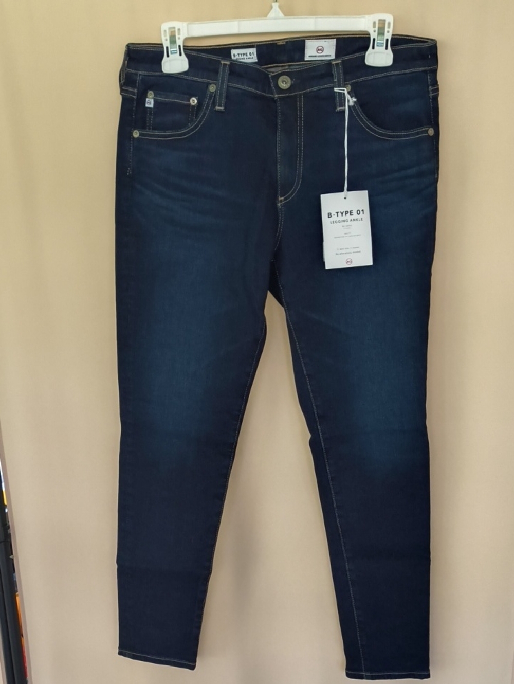 NWT AG Adriano Goldschmied Ankle Length Legging Skinny Jean Size 30x27